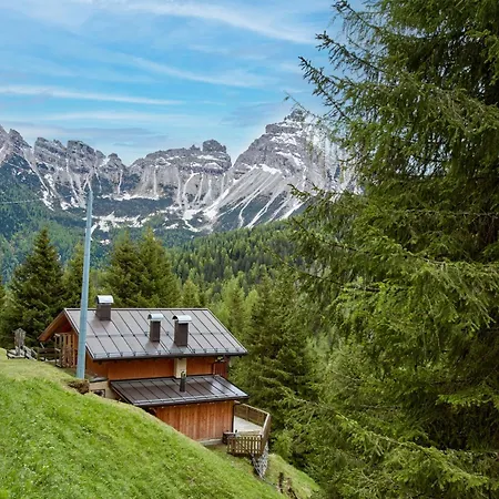 Chalet Lioda Costa *